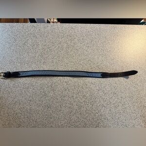 Vineyard Vines Navy and Gold Buckle Belt- Size 26